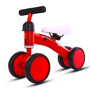 Giocattoli a cavalcioni